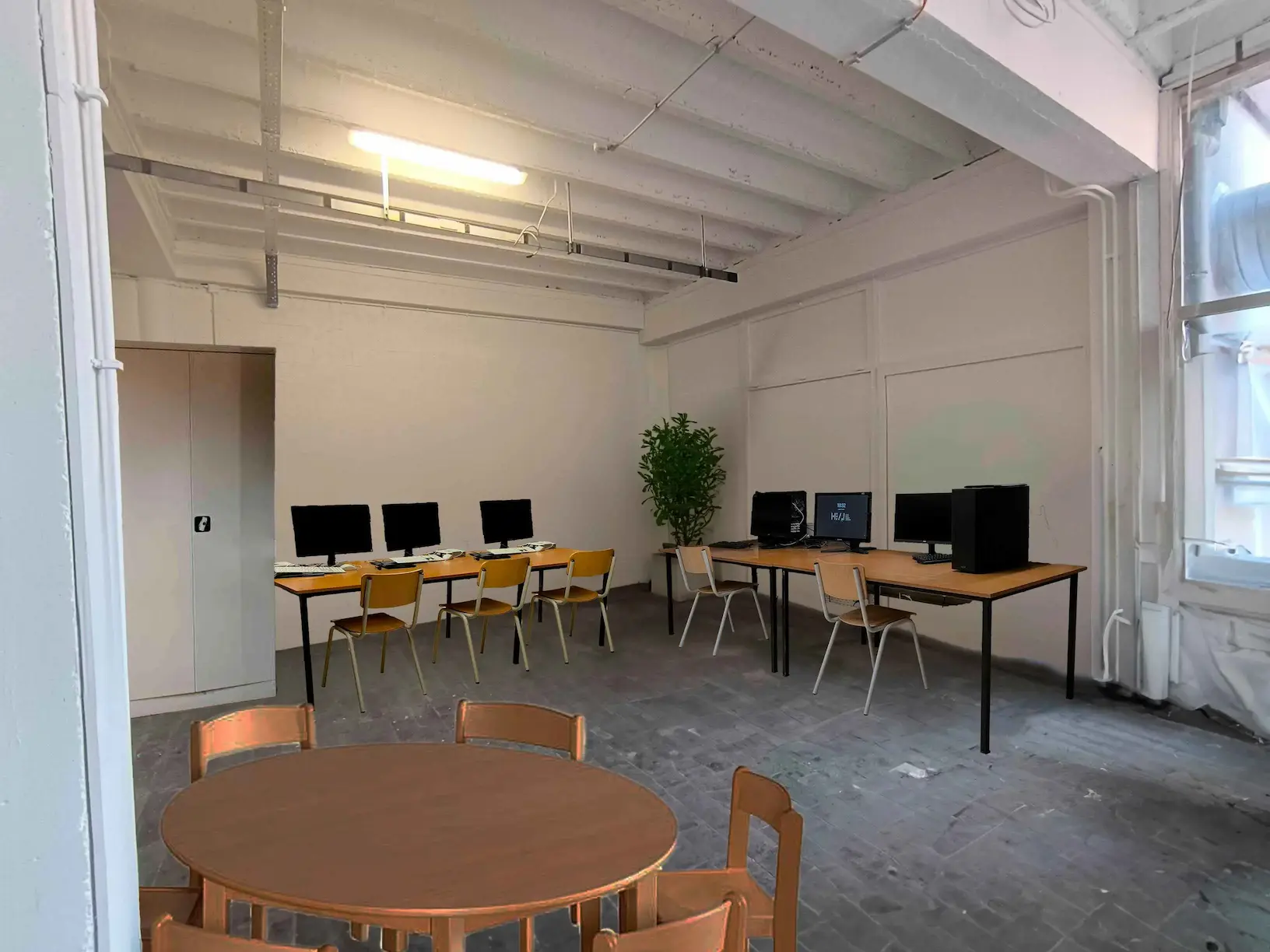 photo monté pour voir à quoi ressemble la longueur de la piece avec des éléments ajoutés