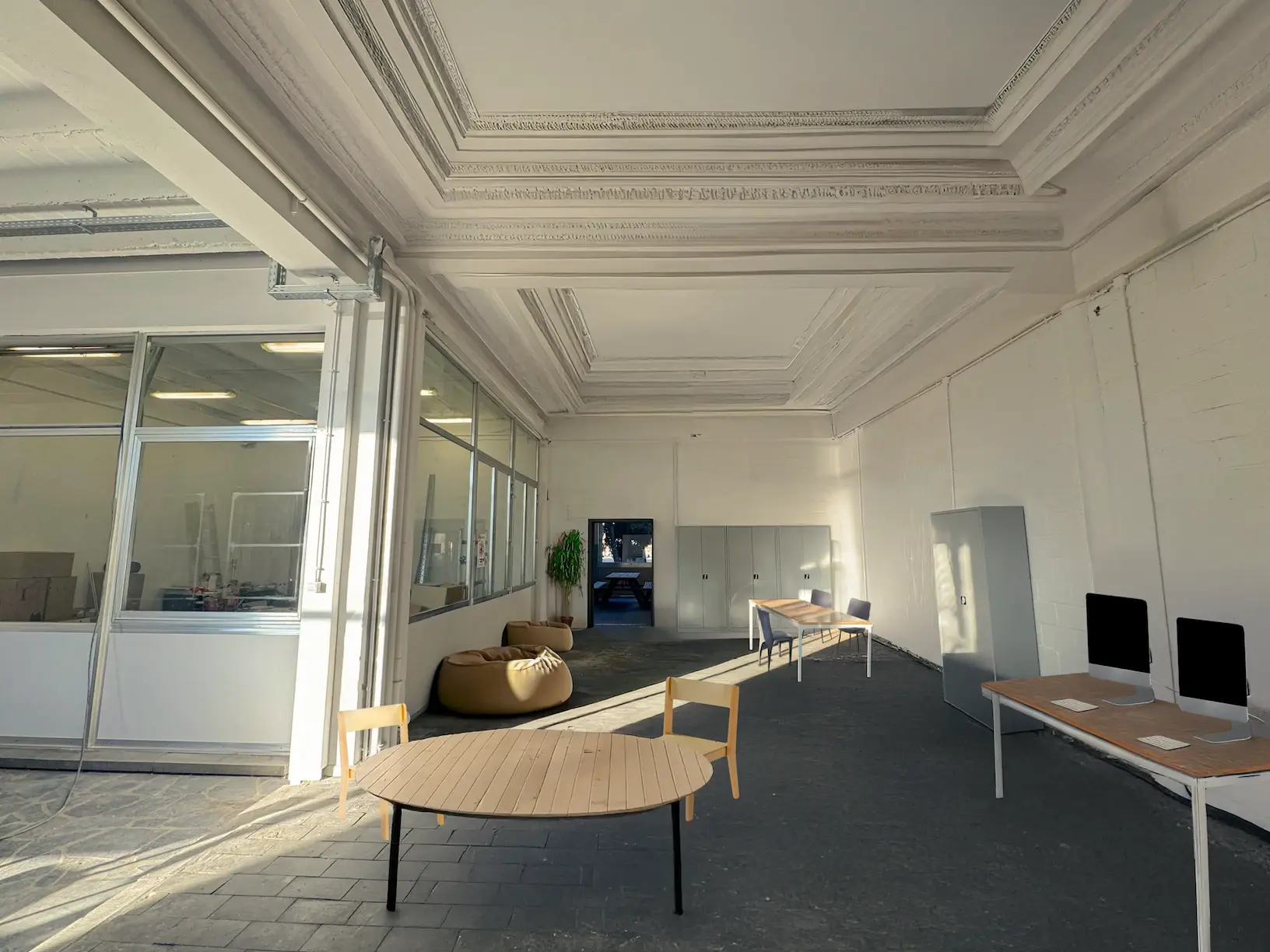 photo monté pour voir à quoi ressemble la longueur de la piece avec des éléments ajoutés